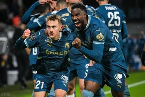 馬賽:歐冠“逆襲者”的熱血征程